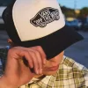 Cappello da camionista con visiera curva e toppa classica