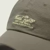 Cappello da fantino con visiera curva del 1966