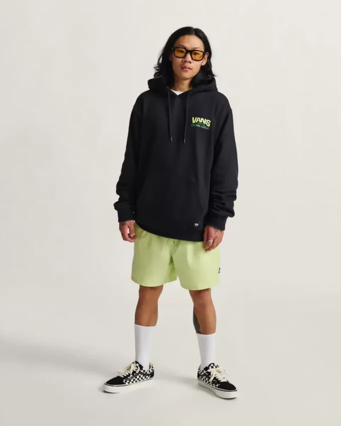 Felpa con cappuccio e pullover da negozio Felpa con cappuccio e pullover da negozio