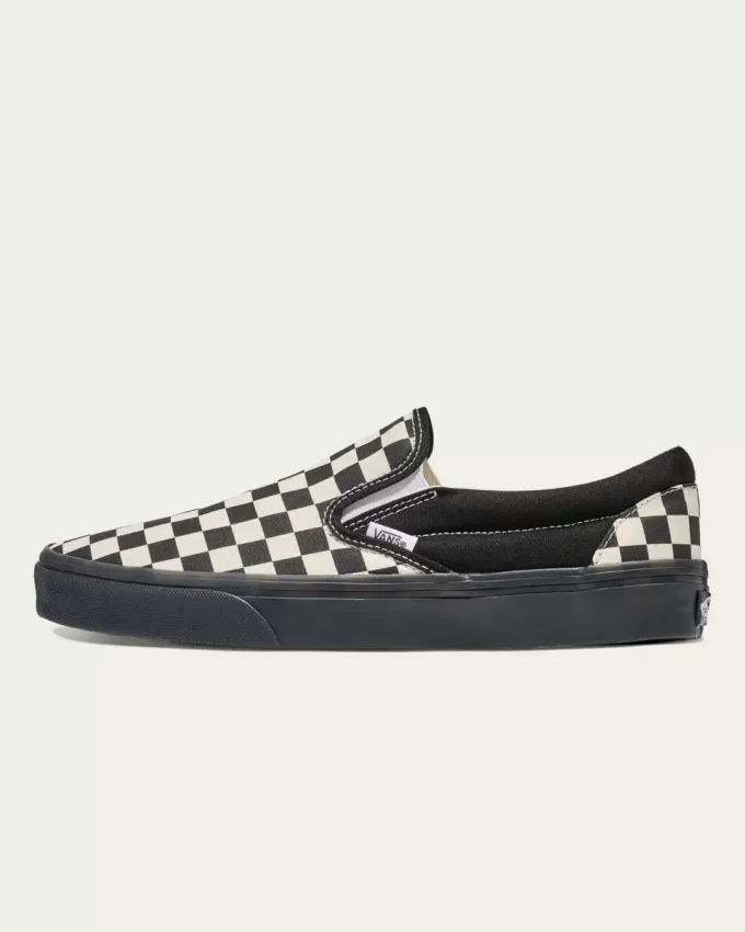 Scarpa classica slip-on a scacchi Scarpa classica slip-on a scacchi