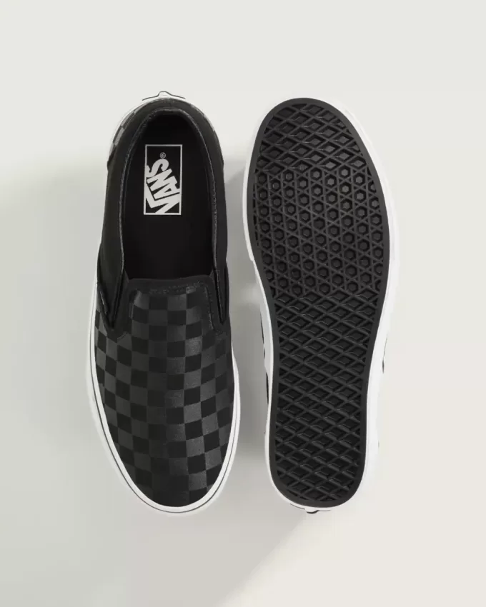 Scarpa classica slip-on a scacchi Scarpa classica slip-on a scacchi