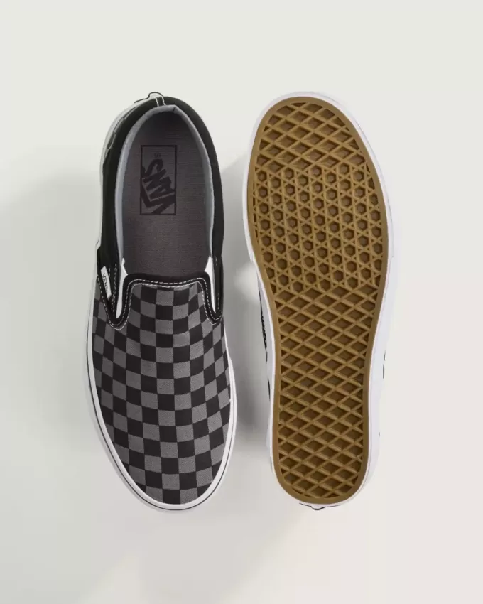 Scarpa classica slip-on a scacchi Scarpa classica slip-on a scacchi