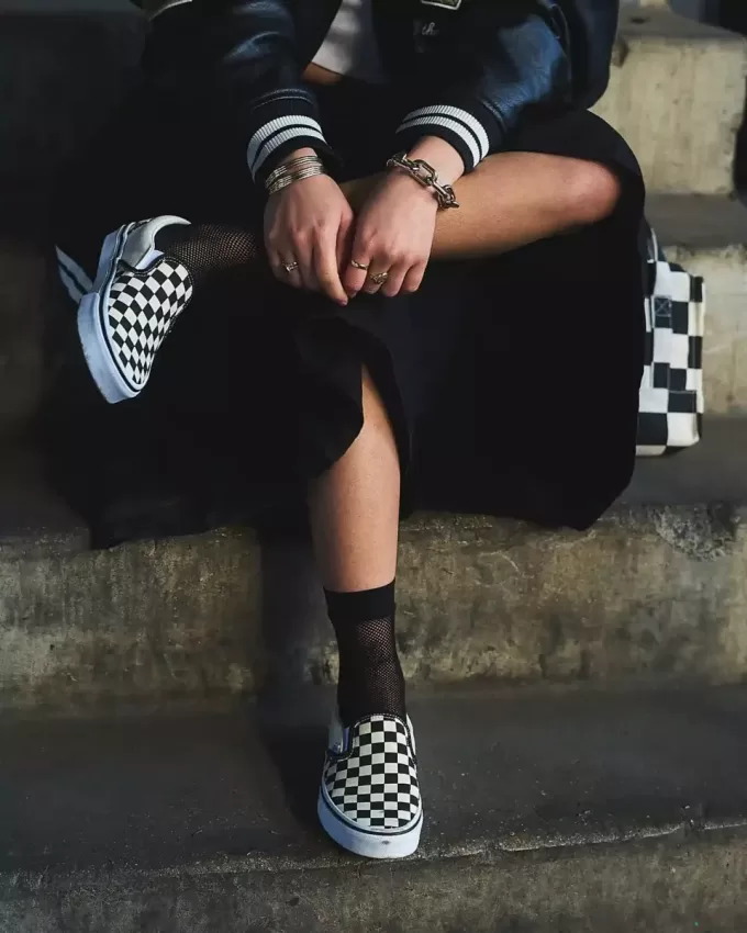 Scarpa classica slip-on a scacchi