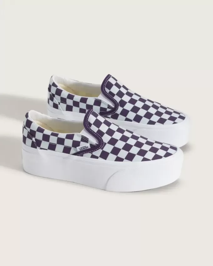 Scarpa classica slip-on con plateau e motivo a scacchi Scarpa classica slip-on con plateau e motivo a scacchi