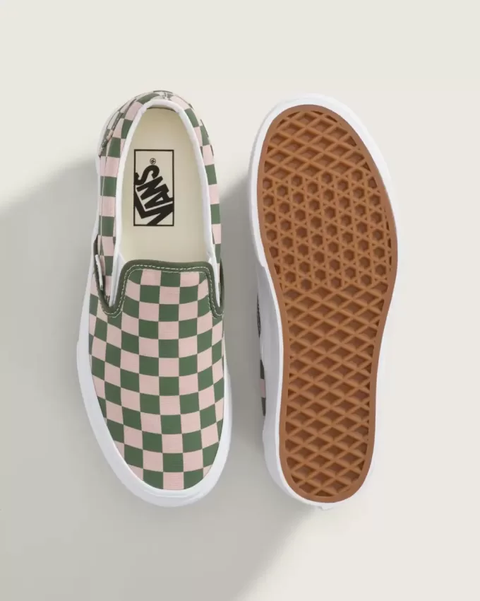 Scarpa classica slip-on con plateau e motivo a scacchi Scarpa classica slip-on con plateau e motivo a scacchi
