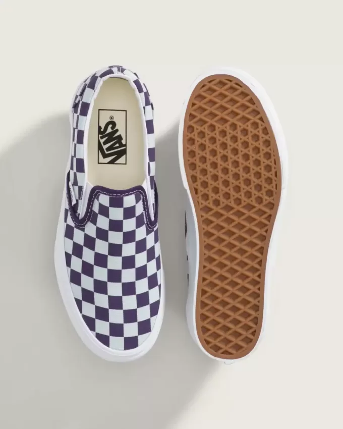 Scarpa classica slip-on con plateau e motivo a scacchi Scarpa classica slip-on con plateau e motivo a scacchi