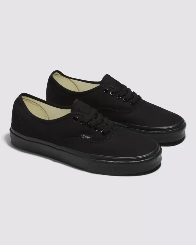 Scarpa larga autentica Scarpa larga autentica