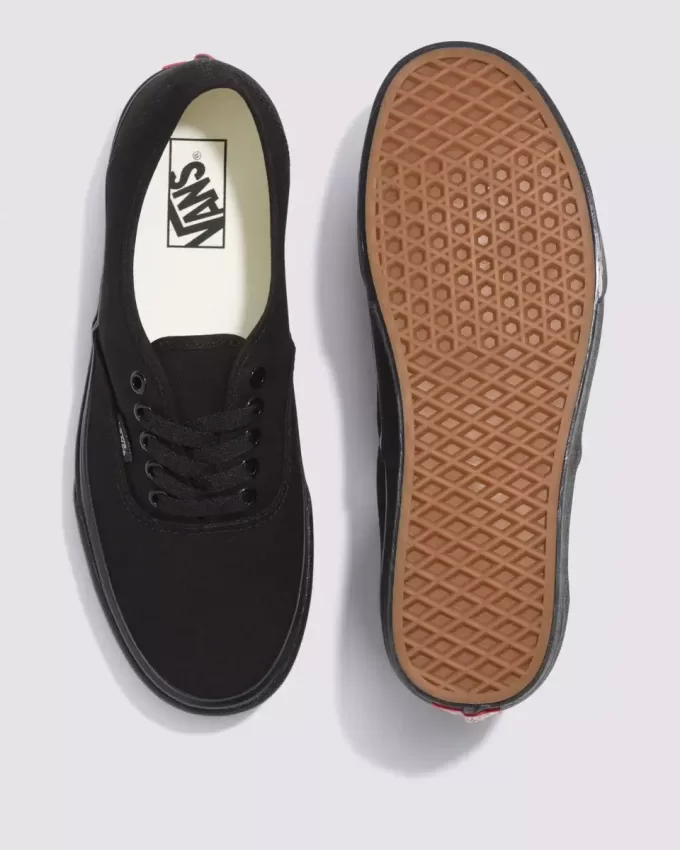 Scarpa larga autentica Scarpa larga autentica