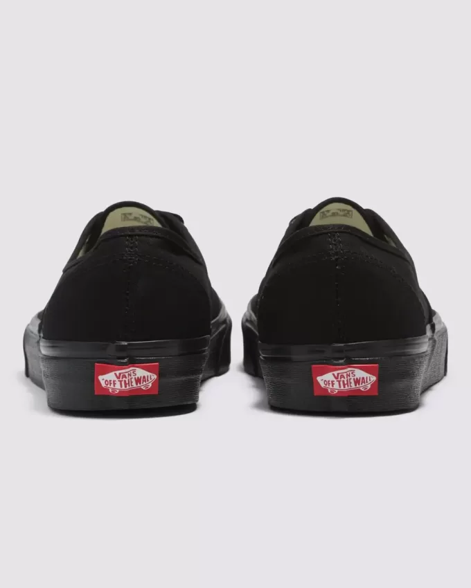 Scarpa larga autentica Scarpa larga autentica
