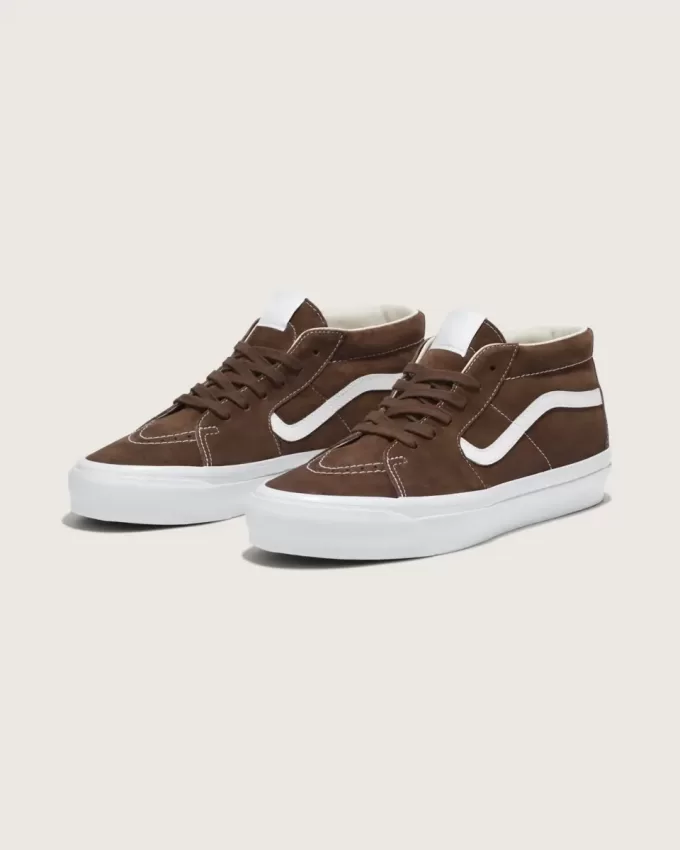 Scarpa Premium Sk8-Mid in pelle scamosciata Scarpa Premium Sk8-Mid in pelle scamosciata