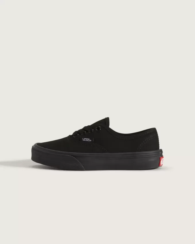 Scarpe autentiche per bambini piccoli Scarpe autentiche per bambini piccoli