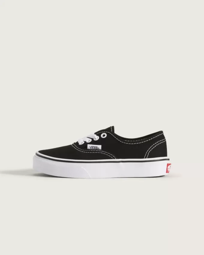 Scarpe autentiche per bambini piccoli Scarpe autentiche per bambini piccoli