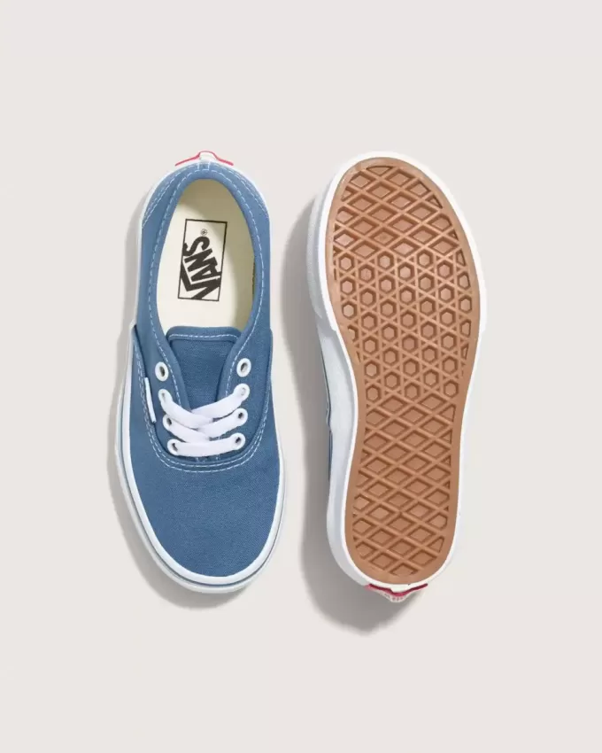 Scarpe autentiche per bambini piccoli Scarpe autentiche per bambini piccoli