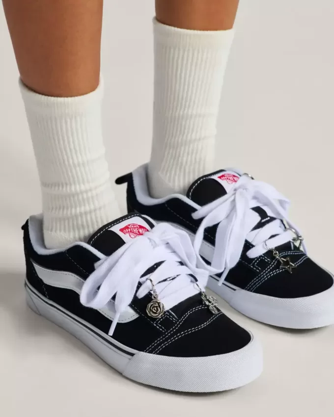 Set di ciondoli per scarpe Vans Bold e Bloom Set di ciondoli per scarpe Vans Bold e Bloom